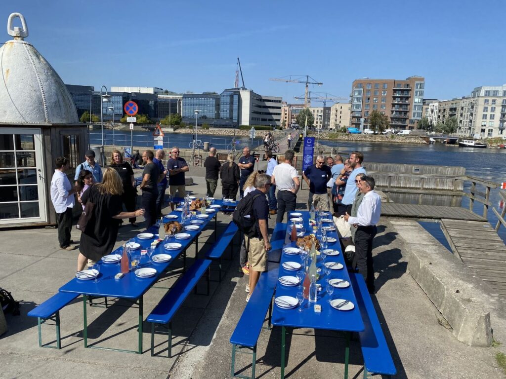 Study tour on Bike med Tech2Tech i København 2024 -frokost ved Slusen