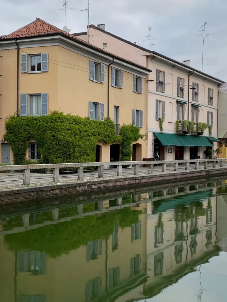 Hotellet ved kanalen under åben studietur til Milano 2025 med Tech2Tech