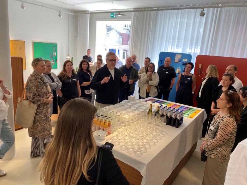 Velkomst hos Lintex under Study tour on Bike med Tech2Tech