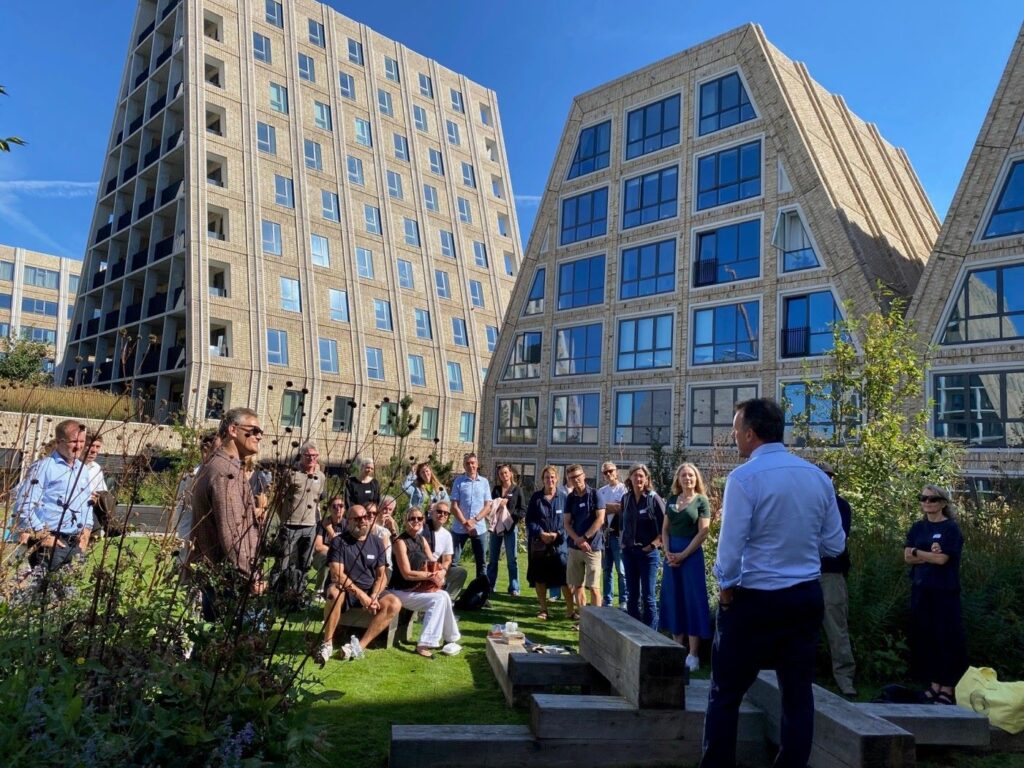 Besøg på Papirøen under Study tour on Bike i København med Tech2Tech, september 2025