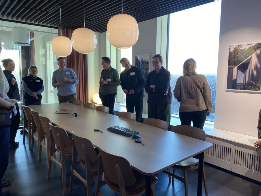 Study tour on Bike i Aarhus med Peacock Travel. Besøg hos AART.