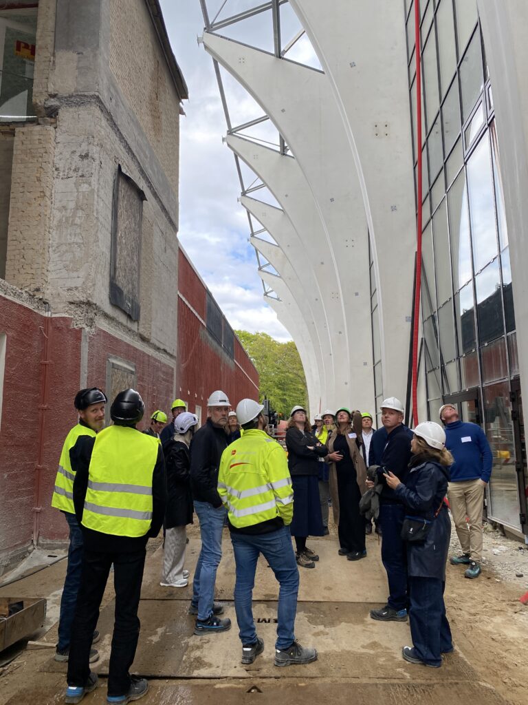 Overblik over Kongelunden stadion under opførelse, Aarhus